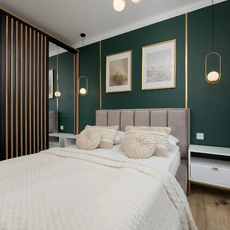 Herbu Oksza Elegant Apartment With Parking By Noclegi Renters Varsovia Exterior foto