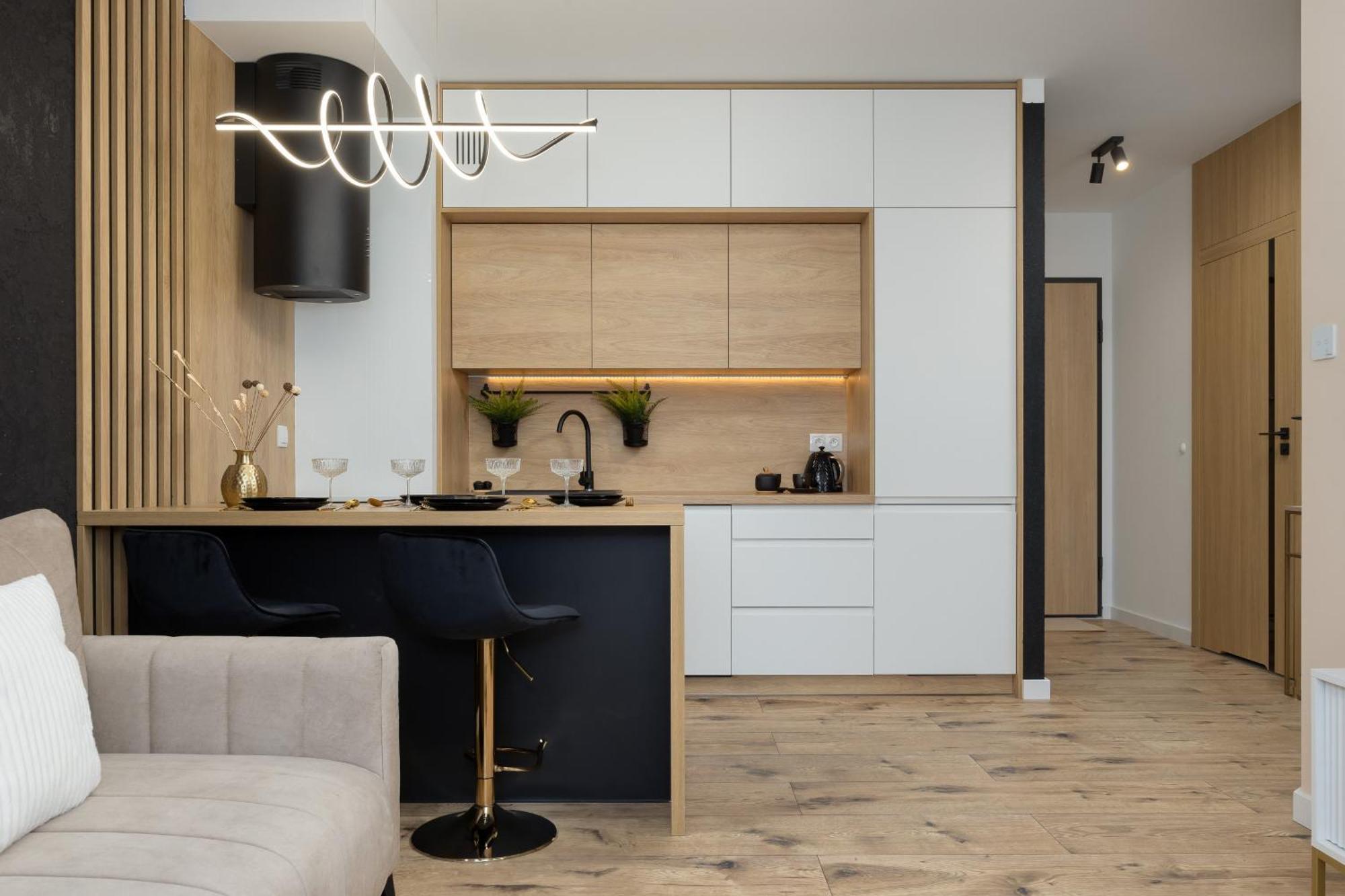 Herbu Oksza Elegant With Parking By Renters Apartment Warsaw