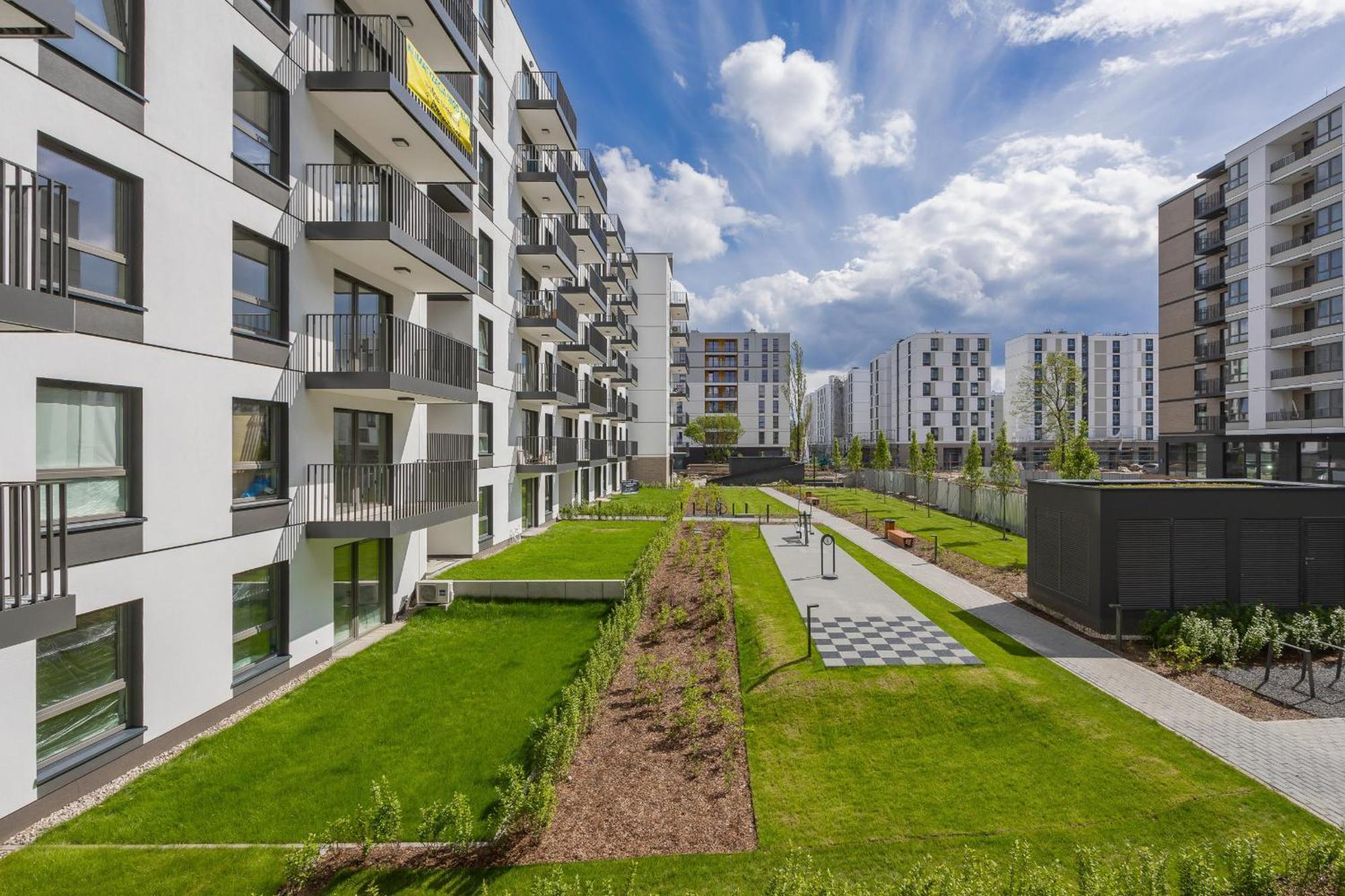 Herbu Oksza Elegant With Parking By Renters Apartamento Varsovia